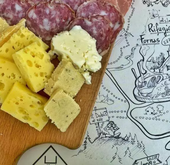 ホテル Rifugio Fornas