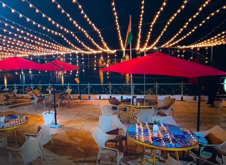 Hotelli The Neeraj Ganga Heritage Palace