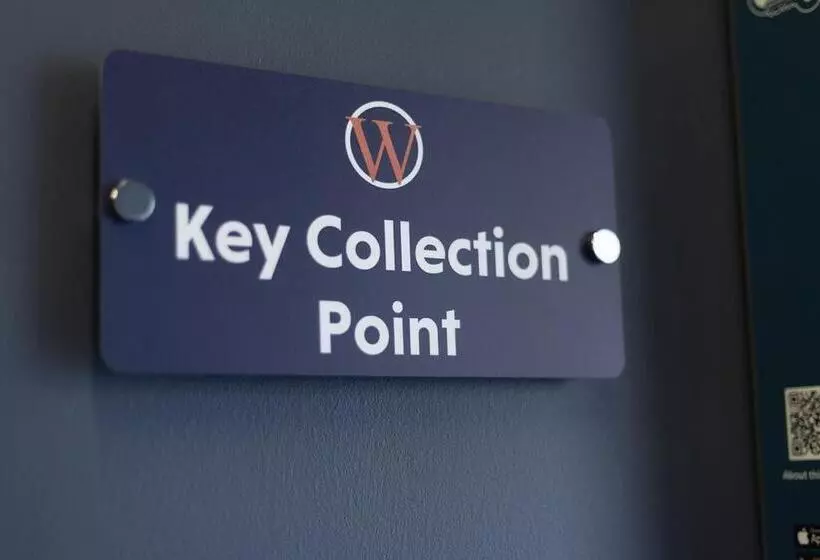 هتل Quarter By The Warren Collection