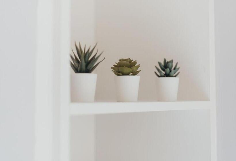 Отель Quarter By The Warren Collection