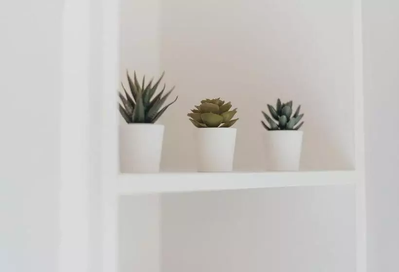 هتل Quarter By The Warren Collection