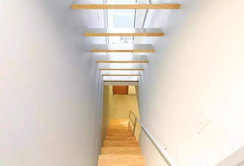 ホテル Trive Osu West 最大12名宿泊可能 駅チカ 1台無料駐車場付き