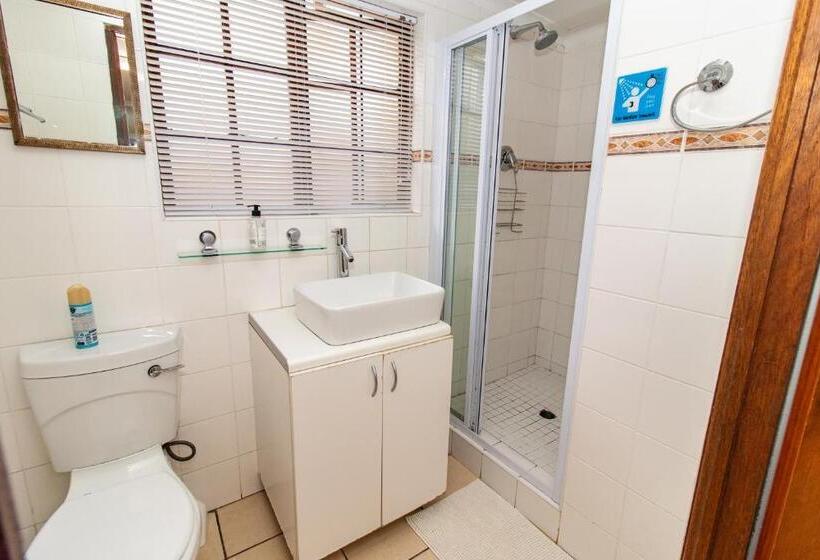 פנסיון Glenmore Guesthouse