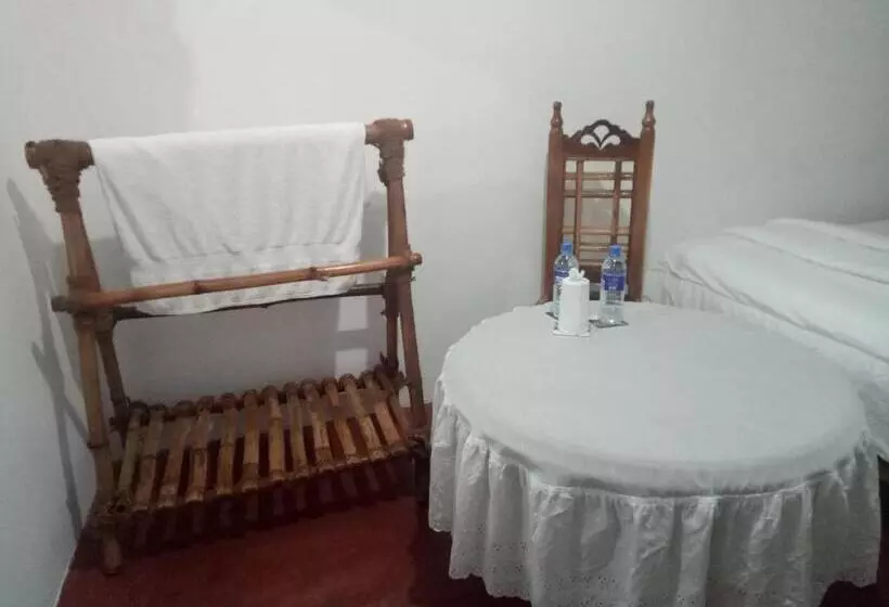 ユースホステル Homeaway Homestay Hatton