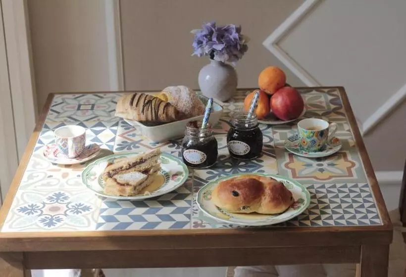 تختخواب و صبحانه Casa Sofia