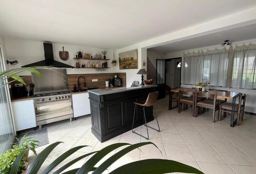 Bed and Breakfast La Villa Saint Val