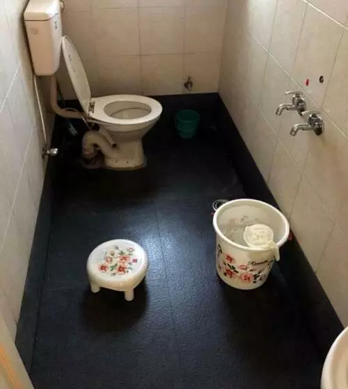 Aamiaismajoitus (B&B) Mtdc Approved Mohiniraj Guest House