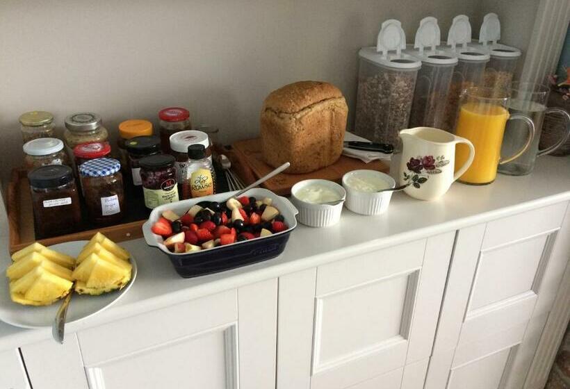 مبيت وإفطار Robins Nest