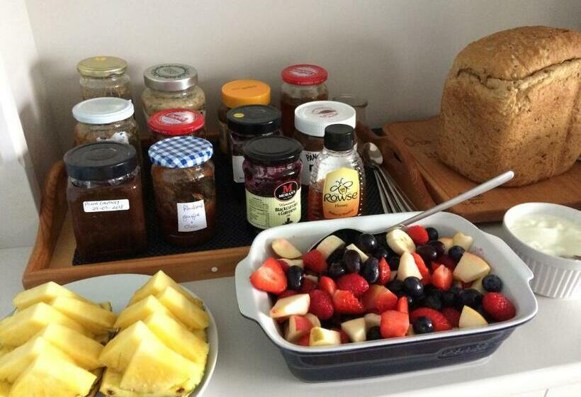 مبيت وإفطار Robins Nest