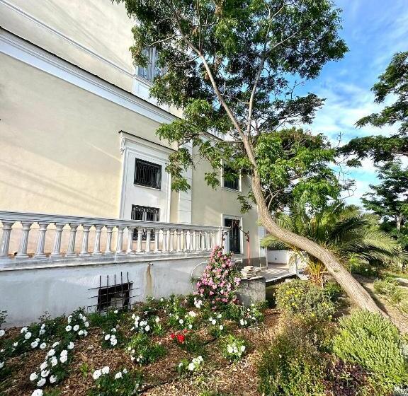 تختخواب و صبحانه Villa De Cillis Carafa