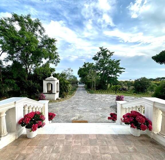 تختخواب و صبحانه Villa De Cillis Carafa