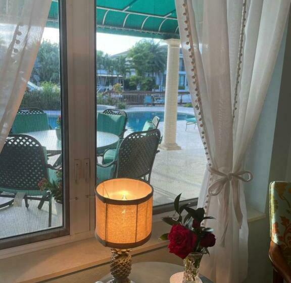 مبيت وإفطار Villa Riviera Las Olas