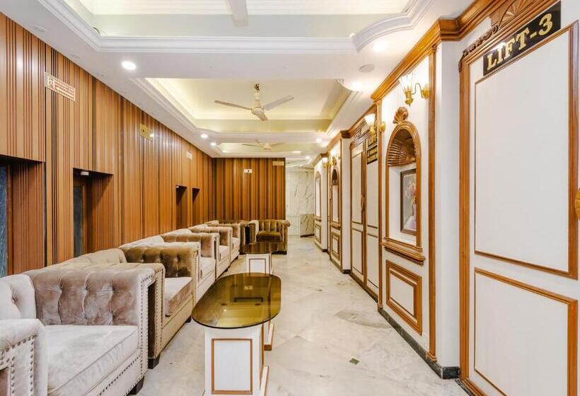 فندق Galaxy Opp Surat Railway Station