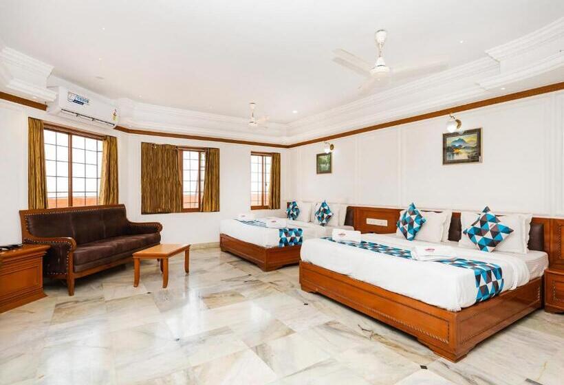 فندق Galaxy Opp Surat Railway Station