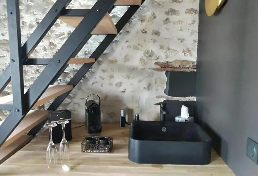 Hotelli Love Suites & Spa Le Chai Avec Lit Rond