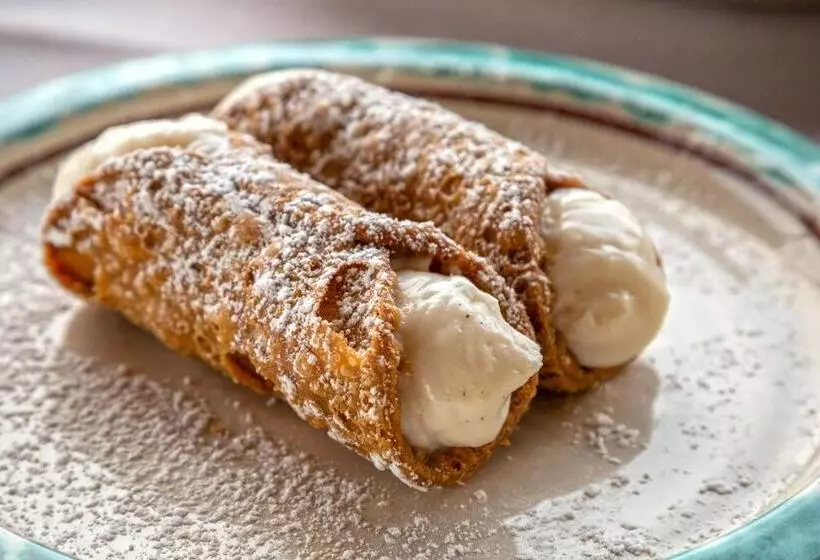 Hotelli Masseria Fortificata Lo Zafferaneto