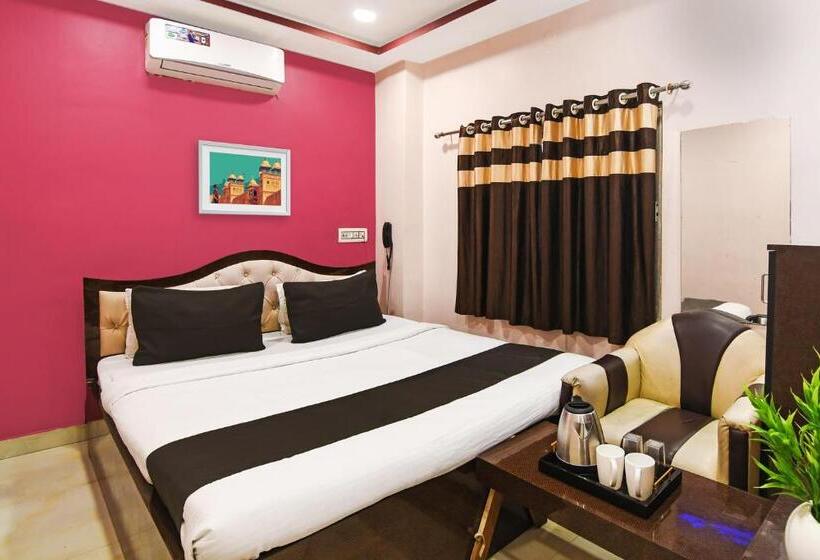 בית מלון כפרי O Padmavati Projects Pvt Ltd Near Netaji Subhash Chandra Bose International Airport