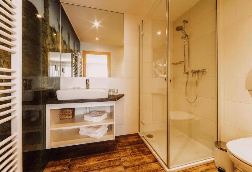 هتل Weingut Kollerhof Am Eichberg