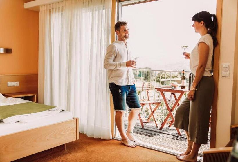 هتل Weingut Kollerhof Am Eichberg