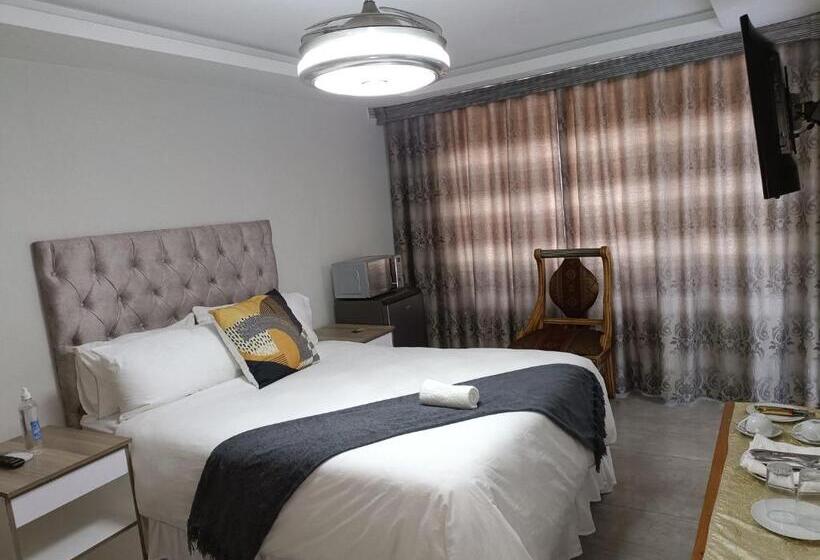 بنسيون Eyezulu Guesthouse