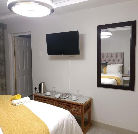 بنسيون Eyezulu Guesthouse