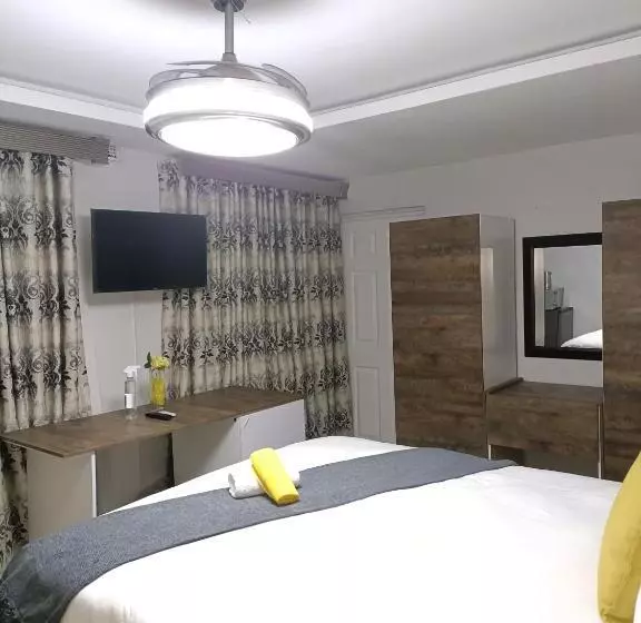 ペンション Eyezulu Guesthouse