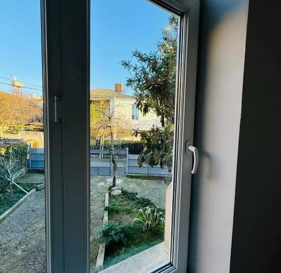 پانسیون Guest House Bubu