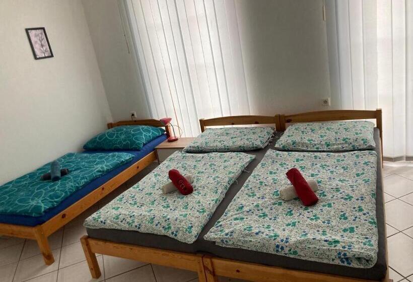 بنسيون Ubytování U Hradu