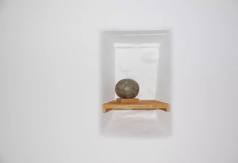 تختخواب و صبحانه La Tinassara