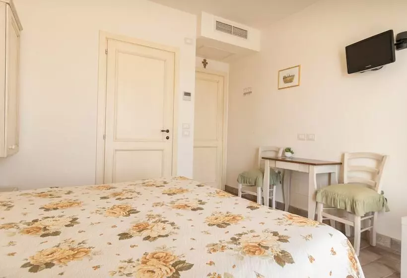 تختخواب و صبحانه Rosa Di Assisi