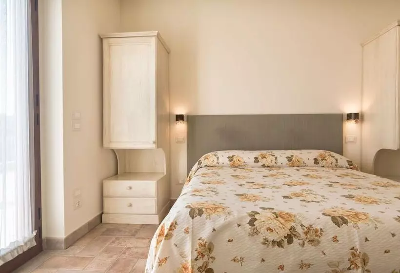 تختخواب و صبحانه Rosa Di Assisi