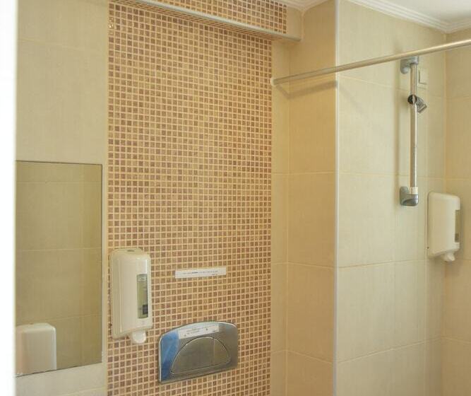 Bristol Sea View Apartments