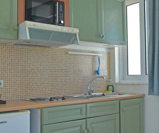 Bristol Sea View Apartments