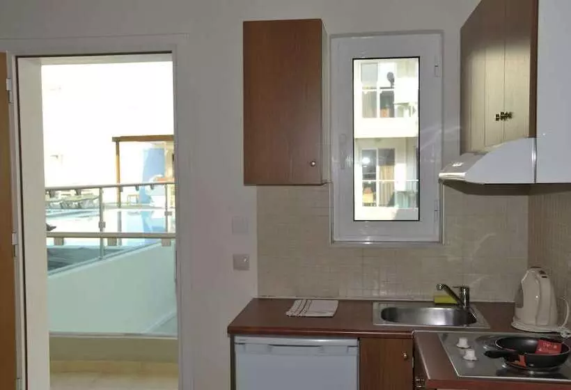 Bristol Sea View Apartments