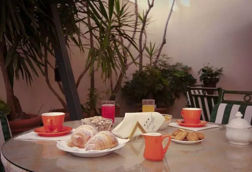 Отель Arnolfo & Aqua Laetitia Spa & Beauty