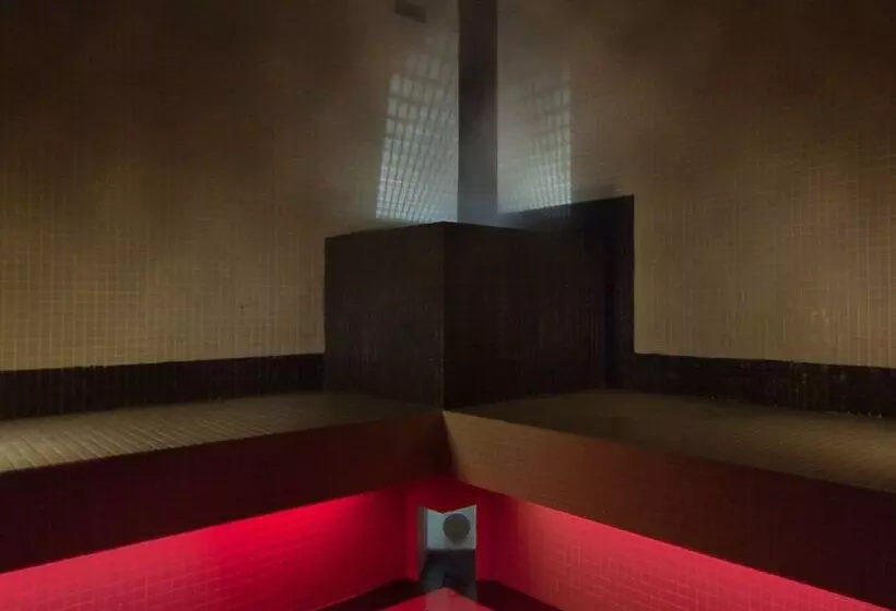 Отель Arnolfo & Aqua Laetitia Spa & Beauty