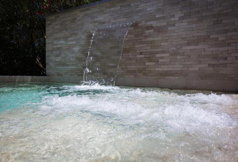 فندق Club Koiné