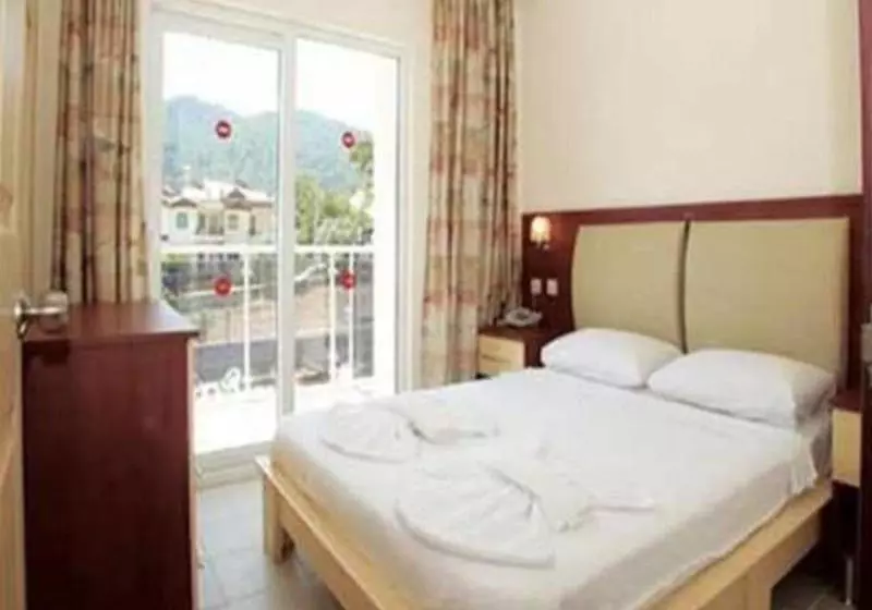 ホテル Club Tokmak