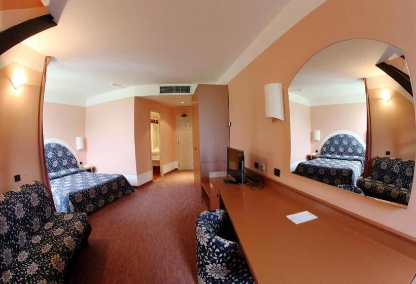 هتل Etoile Du Nord