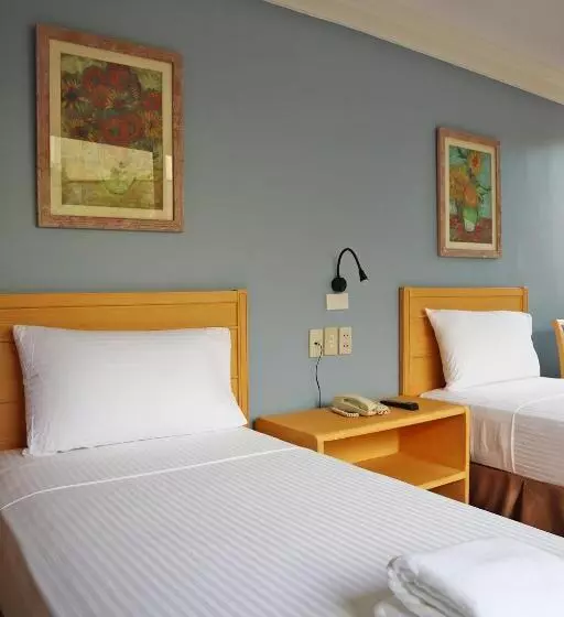 Fersal Hotel Malakas, Quezon City