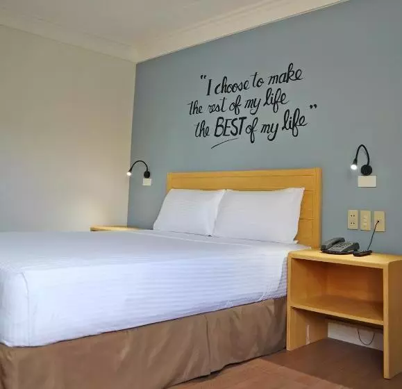 Fersal Hotel Malakas, Quezon City