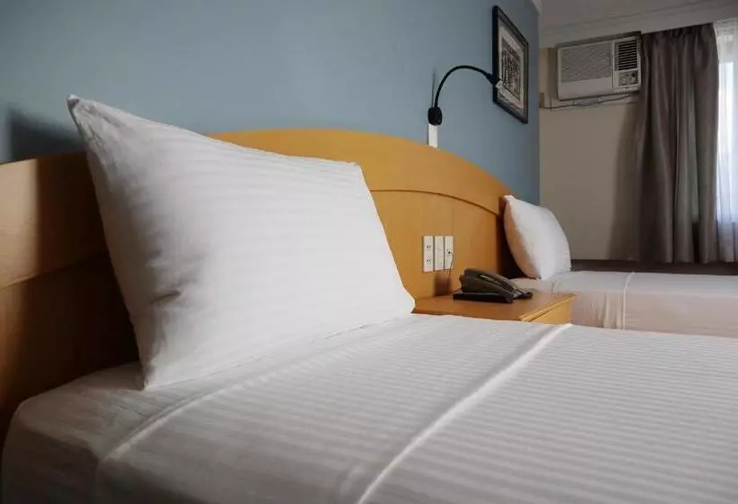 Fersal Hotel Malakas, Quezon City