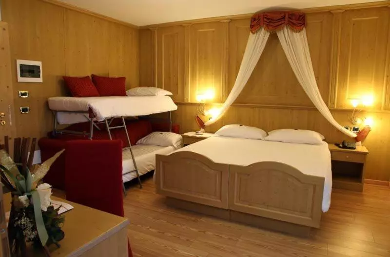 酒店 Gran Vacanze Rooms & Apartments