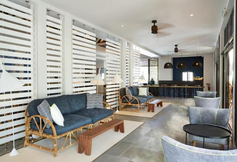 בית מלון כפרי Lagoon Attitude