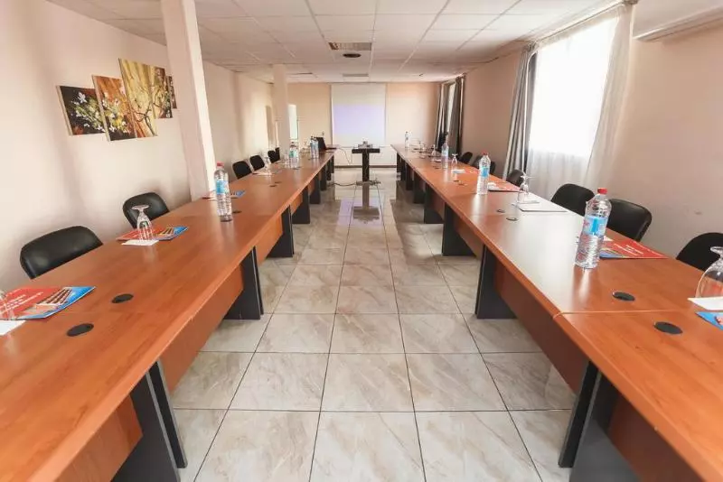 هتل Le Grand Mellis Hôtel & Spa