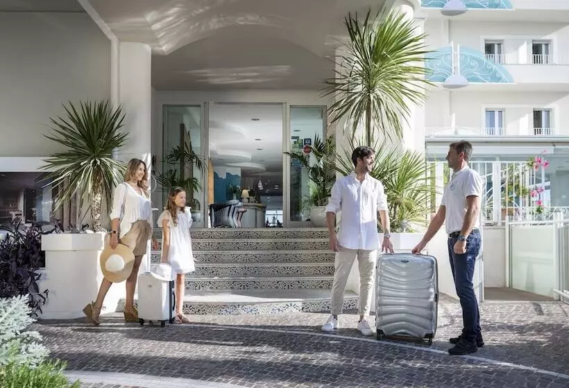 酒店 Luxor Cattolica Beach