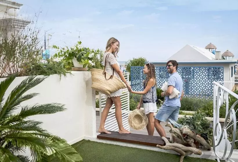 酒店 Luxor Cattolica Beach