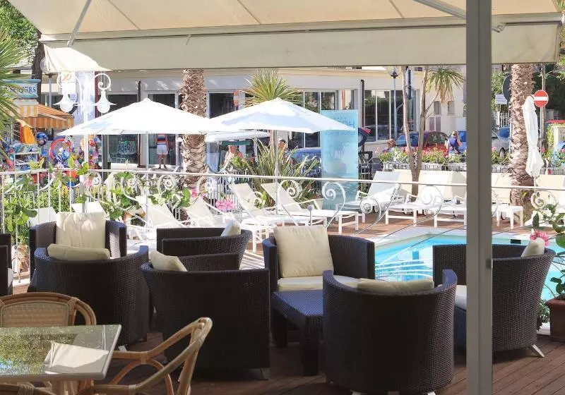 酒店 Luxor Cattolica Beach