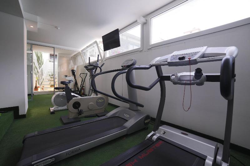 فندق Luxor Cattolica Beach