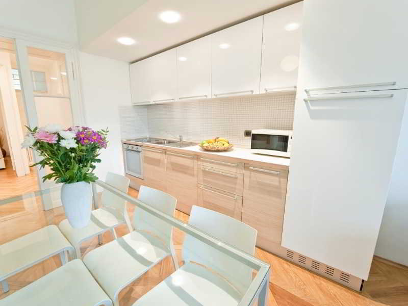 هتل روستایی Bohemia Apartments Prague Old Town